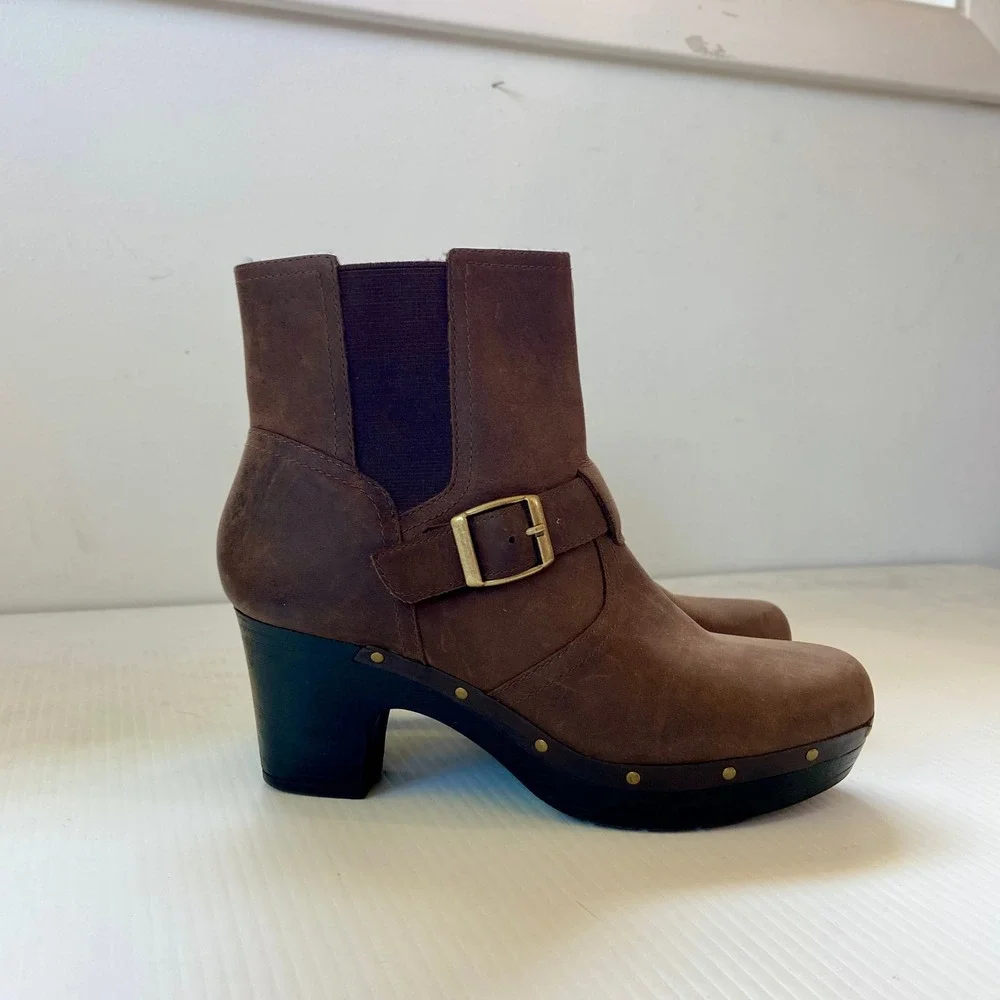 Clarks Brown Leather Studded Buckle Heeled Ankle Boots Womens 8